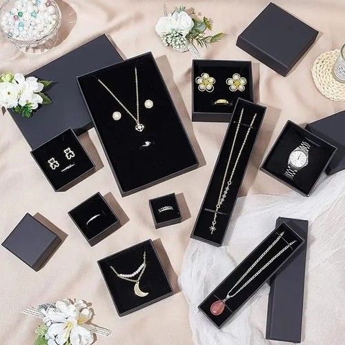 Jewellery box black ring - box,