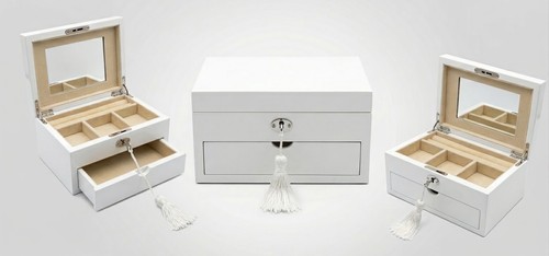 White wooden jewellery box - wooden,